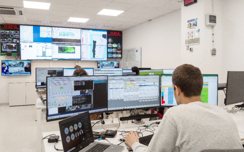 Axión y Cellnex proveerán los servicios de comunicaciones móviles para seguridad y emergencias de la Junta de Andalucía con la implantación de una nueva red DRM